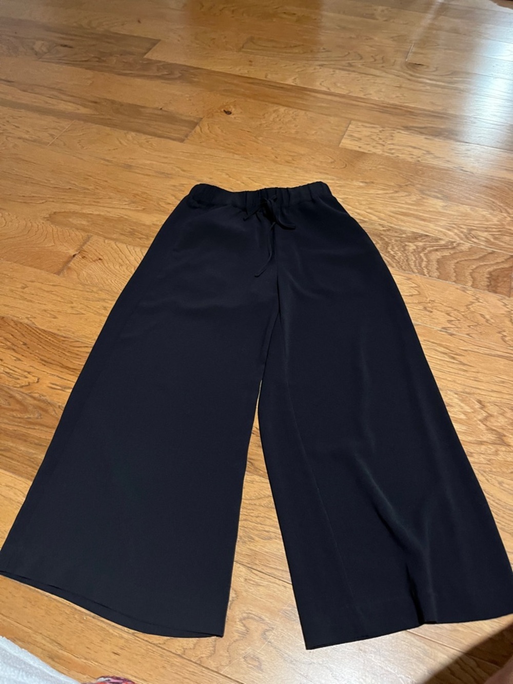 H&M Black Wide-Leg Crop Pants